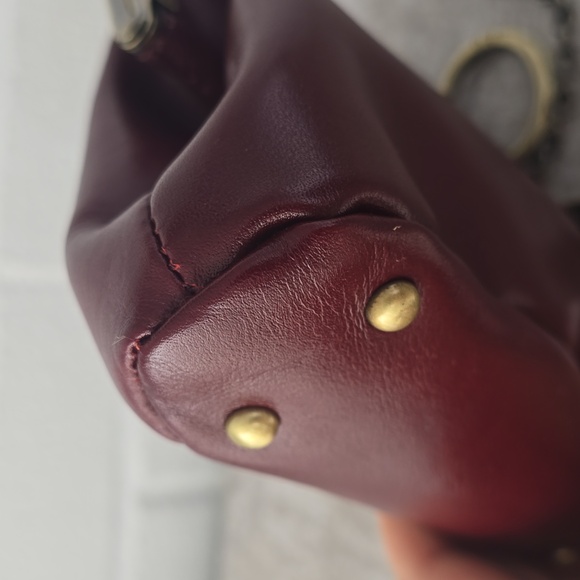 NWOT Patricia Nash Mini Laureana Crossbody Kisslock Bag with Charm - Picture 11 of 15